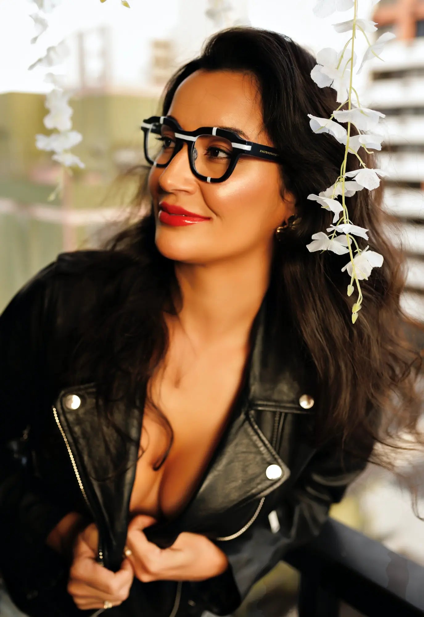 Female model wearing bold black VoyueLens™ Charcoal Stripe eyeglasses